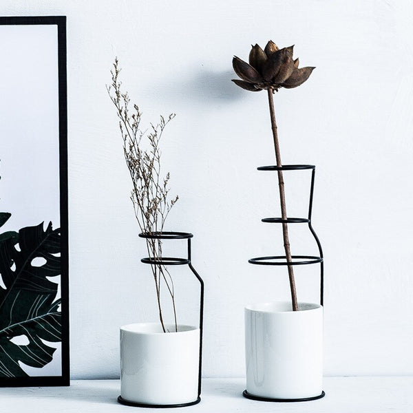 products/Nordic-style-Ceramic-Iron-Art-Vase-Gold-Black-Table-Flower-Pot-Minimalism-Home-Decoration-Accessories-For_356c5994-a5af-4a09-bb8a-6c1b583cf525.jpg
